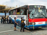 На Филиппинах в ходе штурма автобуса, захваченного уволенным полицейским, погибли восемь туристов из Гонконга. Еще семь человек получили ранения