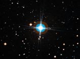 Система находится в 127 световых годах от Земли в созвездии Южная Гидра. Звезда HD 10180 во многом напоминает Солнце