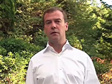 Медведев поручил Путину остановить строительство автотрассы через Химкинский лес