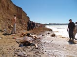 В Крыму на пляже обрушился грунт: погибли двое российских туристов