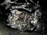Оперативно-следственная бригада УВД Согдийской области обнаружила на месте взрыва части автомашины ГАЗ-24 "Волга" и фрагменты тела террориста-смертника