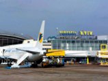 В аэропорту Киева к услугам прибывающих паломников-хасидов оборудован временный терминал