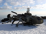 На склонах Эльбруса, в снегах на высоте 4900 метров больше месяца лежит военный вертолет Ми-8, который больше месяца назад там совершил экстренную посадку