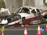 В США самолет упал на жилой район: один человек погиб, трое ранены