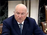 Мэр Москвы Юрий Лужков получил в среду вечером серьезный сигнал из Кремля