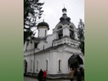 Митрополит Ювеналий освятил храм на месте гибели Александра Меня Митрополит Ювеналий освятил храм на месте гибели Александра Меня