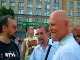 Лев Пономарев выходит на свободу после четырех суток ареста Лев Пономарев выходит на свободу после четырех суток ареста