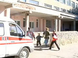 Число госпитализированных детей, отравившихся 10 сентября в столовой школы номер 12 крымского города Евпатория, увеличилось до 63, сообщает в воскресенье РИА "Новости" со ссылкой на пресс-службу МЧС Украины