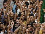 На улицы городов Джамму и Кашмира "вышли десятки тысяч демонстрантов"