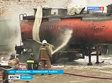 В подмосковном поселке Молоково во вторник утром загорелись 11 бензовозов В подмосковном поселке Молоково во вторник утром загорелись 11 бензовозов