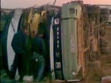 В Яшкульском районе Калмыкии на трассе в субботу утром перевернулся автобус. Как сообщили в субботу в Южном региональном центре МЧС РФ, в результате инцидента трое человек погибли, девять получили ранения различной степени тяжести