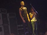 Концерт британской рок-группы Placebo в Москве сорвался из-за недомогания солиста Концерт британской рок-группы Placebo в Москве сорвался из-за недомогания солиста