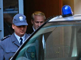 Польская полиция 17 сентября задержала и доставила в окружную прокуратуру Варшавы Закаева, приехавшего в Польшу на третий Всемирный конгресс чеченского народа