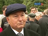 Споры о том, уйдет ли в отставку мэр Москвы Юрий Лужков и как скоро это произойдет, не утихают уже три недели