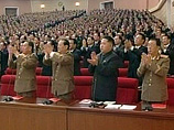 Ким Чен Ир появился на публике, но не ясно, где именно и когда Ким Чен Ир появился на публике, но не ясно, где именно и когда
