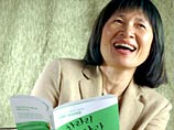 За свою жизнь Чхве Юн Хи написала более двух десятков книг о счастье, надежде и поиске баланса внутри себя