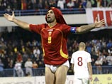 Нападающий сборной Черногории после гола натянул на голову трусы (ВИДЕО)