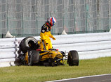 Стюарды признали гонщика "Рено" Виталия Петрова виновным в столкновении с "Уильямсом" Нико Хюлькенберга на Гран-при Японии и наказали российского пилота потерей пяти мест на старте следующего этапа чемпионата "Формулы-1"