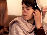 Афганской девушке Аише, которую муж-талиб изуродовал за попытку сбежать от него, реконструировали лицо, вживив искусственный нос