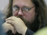 На лекции протодиакона Андрея Кураева в Кишиневе устроили погром На лекции протодиакона Андрея Кураева в Кишиневе устроили погром