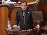 В Грузии приняты спорные поправки к Конституции, которые помогут Саакашвили остаться у власти в роли премьера