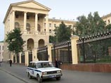 Журналистке Russia Today прострелили ногу в московском ресторане Журналистке Russia Today прострелили ногу в московском ресторане