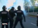 В течение нескольких дней в этом регионе страны, как и во многих других, продолжались столкновения полиции с молодежью
