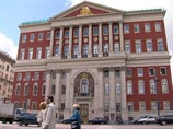 Собянин решил обойти Лужкова в заботе о пенсионерах и ветеранах Собянин решил обойти Лужкова в заботе о пенсионерах и ветеранах