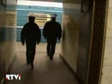 Пьяный москвич в метро напал на дагестанцев и милиционера с "розочкой"