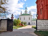 С новыми разоблачениями издевательств в Свято-Боголюбском монастыре под Суздалем дети, бежавшие из монастыря С новыми разоблачениями издевательств в Свято-Боголюбском монастыре под Суздалем дети, бежавшие из монастыря
