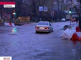 В Москве прорвало магистральный водопровод - несколько улиц затопило