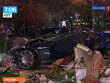 Владелец разбитой в Москве машины Aston Martin стоимостью 200 000 евро, протаранившей на Комсомольском проспекте торговые палатки вместе с продавцами, узнал об аварии, находясь в США