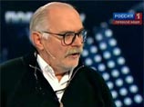 "У меня возникает вопрос: как же изуродовали мы свое сознание, если мы не допускаем, что человек, который живет в этой стране, хочет сказать то, что он думает, и больше ничего?" - сказал Михалков в эфире телеканала "Россия-1"