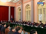 Медведев в Ханое провел первые переговоры с президентом Вьетнама