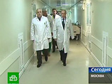 Вечером в субботу Шаманова в госпитале навестили премьер Владимир Путин и министр обороны Анатолий Сердюков