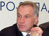 Журнал Forbes предположил, что пакет "Первого" переехал поближе к питерскому знакомому Путина Юрию Ковальчуку, который сейчас строит медиаимперию Журнал Forbes предположил, что пакет "Первого" переехал поближе к питерскому знакомому Путина Юрию Ковальчуку, который сейчас строит медиаимперию