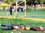 Полиция Гондураса ведет расследования одного из самых кровавых и дерзких массовых убийств. Прямо во время футбольного матча преступники хладнокровно убили почти полтора десятка спортсменов-любителей