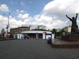 Чиновники бросились исполнять указание Собянина: в Москве сносят киоски у метро