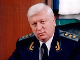 Янукович уволил генпрокурора Медведько и предложил на эту должность своего кума Янукович уволил генпрокурора Медведько и предложил на эту должность своего кума