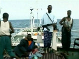 Сомалийские пираты захватили судно с пассажирами