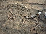 Захоронение было найдено в лесном массиве недалеко от города Иаси, на северо-востоке Румынии, примерно в 220 км от Бухареста, благодаря свидетельству одного из очевидцев тех событий