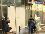 Поводом для кампании зачистки стало возмущенное замечание Собянина во время субботнего объезда Москвы неделю назад относительно большого количества киосков и ларьков у станции метро