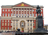 Власти Москвы не разрешили оппозиции проводить 12 ноября "День гнева", тревожась за памятник Долгорукому