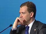 Президент России Дмитрий Медведев пожелал скорейшего выздоровления журналисту Олегу Кашину, зверски избитому в эти выходные