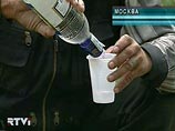 Напомним, обширная антиалкогольная кампания началась в стране по инициативе президента Дмитрия Медведева: у него "захватило дух" от подсчета бутылок водки, которую пьют россияне