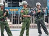 В Мьянме арестовали двух австралийских журналистов и выслали их из страны