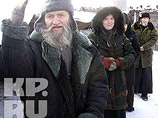 Все шесть паломников согласились вернуться, в ближайшие дни их планируют вывезти в Иркутск на вертолете МЧС и разместят в одном из православных храмов