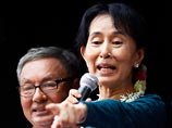 В своем первом выступлении после долгих лет заключения лидер оппозиции Бирмы Аун Сан Су Чжи сказала, что главной из демократических свобод является свобода слова