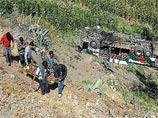 В Перу автобус упал в пропасть: 17 погибших, 15 раненых