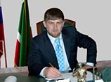 Судья пожелал выяснить, имеются ли возможности для проведения телеконференции с участием главы Чечни, и готов ли сам Кадыров участвовать в подобном мероприятии